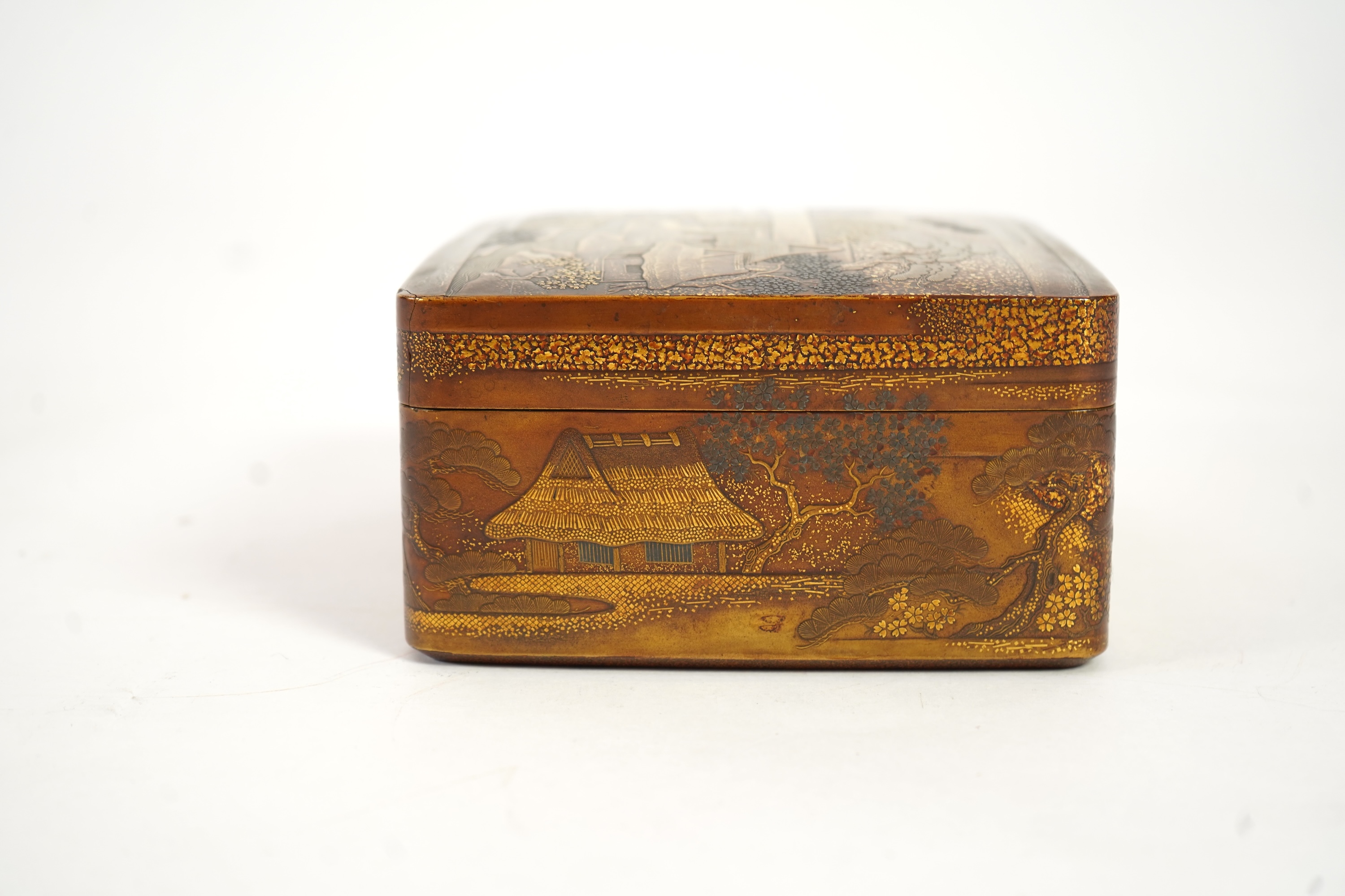 A Japanese gold lacquer ‘landscape’ box, tray and cover, 19th century
